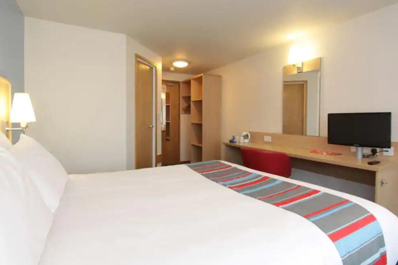 Travelodge Scarborough St Nicholas Exterior photo