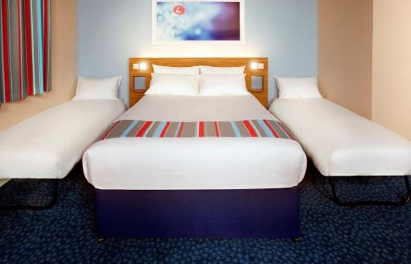 Travelodge Scarborough St Nicholas Exterior photo